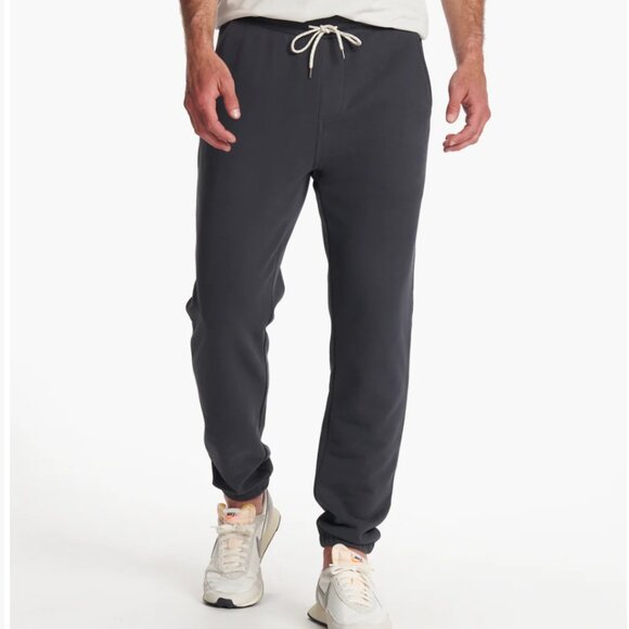 Vuori Men's Cypress Sweatpant in Charcoal - Size M - Picture 1 of 6